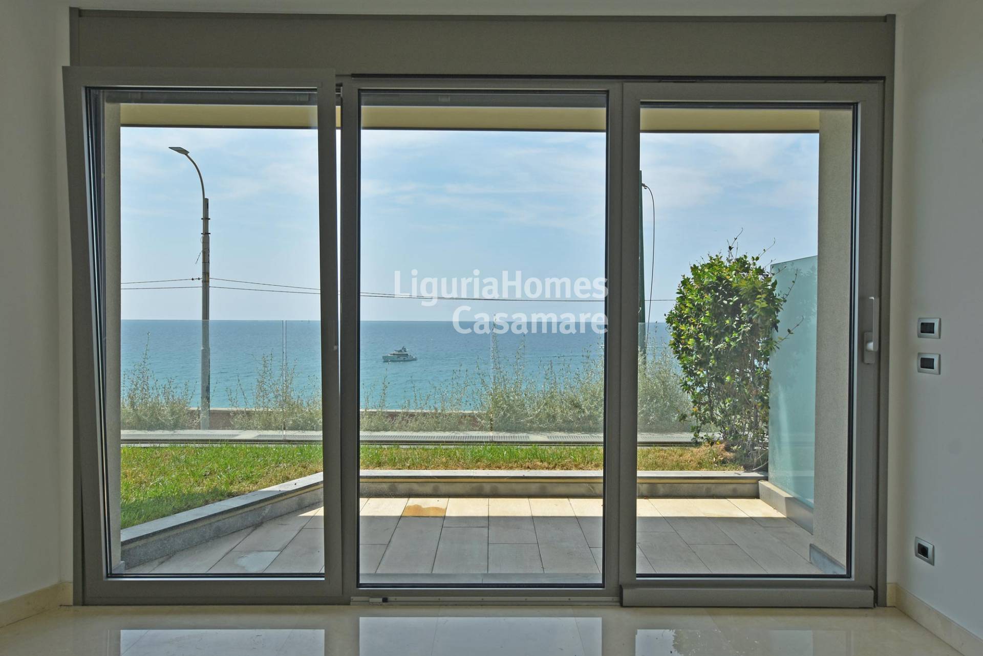 2 Bed Vistamar Seafront Garden Apartment, Corso Mazzini, Sanremo