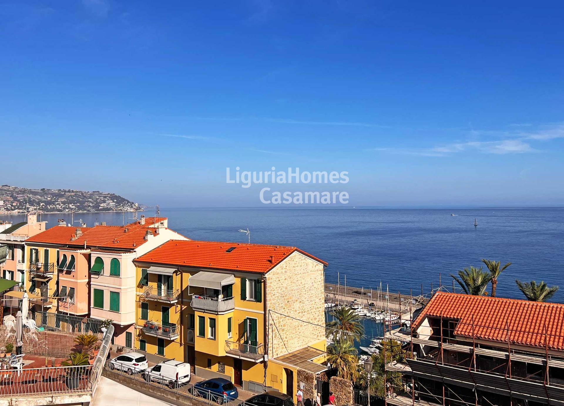 3 Bed Penthouse Apartment, Via al Capo, Bordighera — Photo 4 (Bordighera, Liguria)