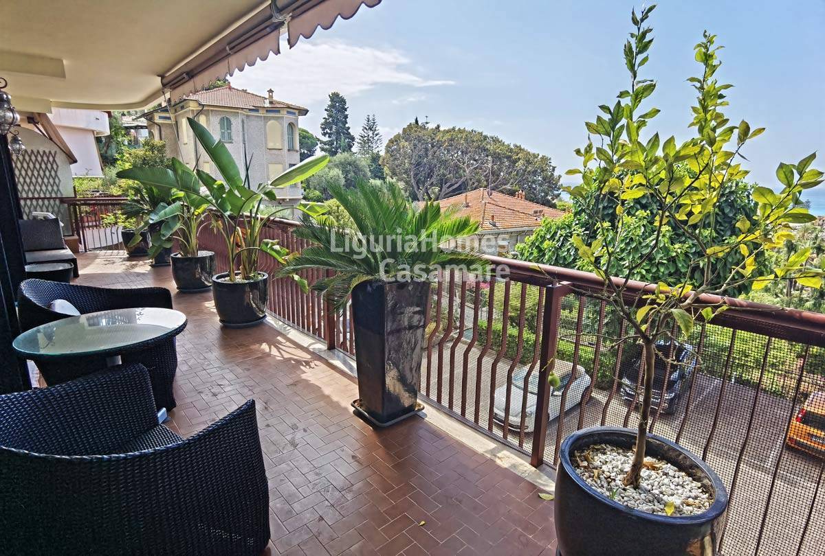 2 Bed Apartment, Via Virgilio, Bordighera — Photo 4 (Bordighera, Liguria)