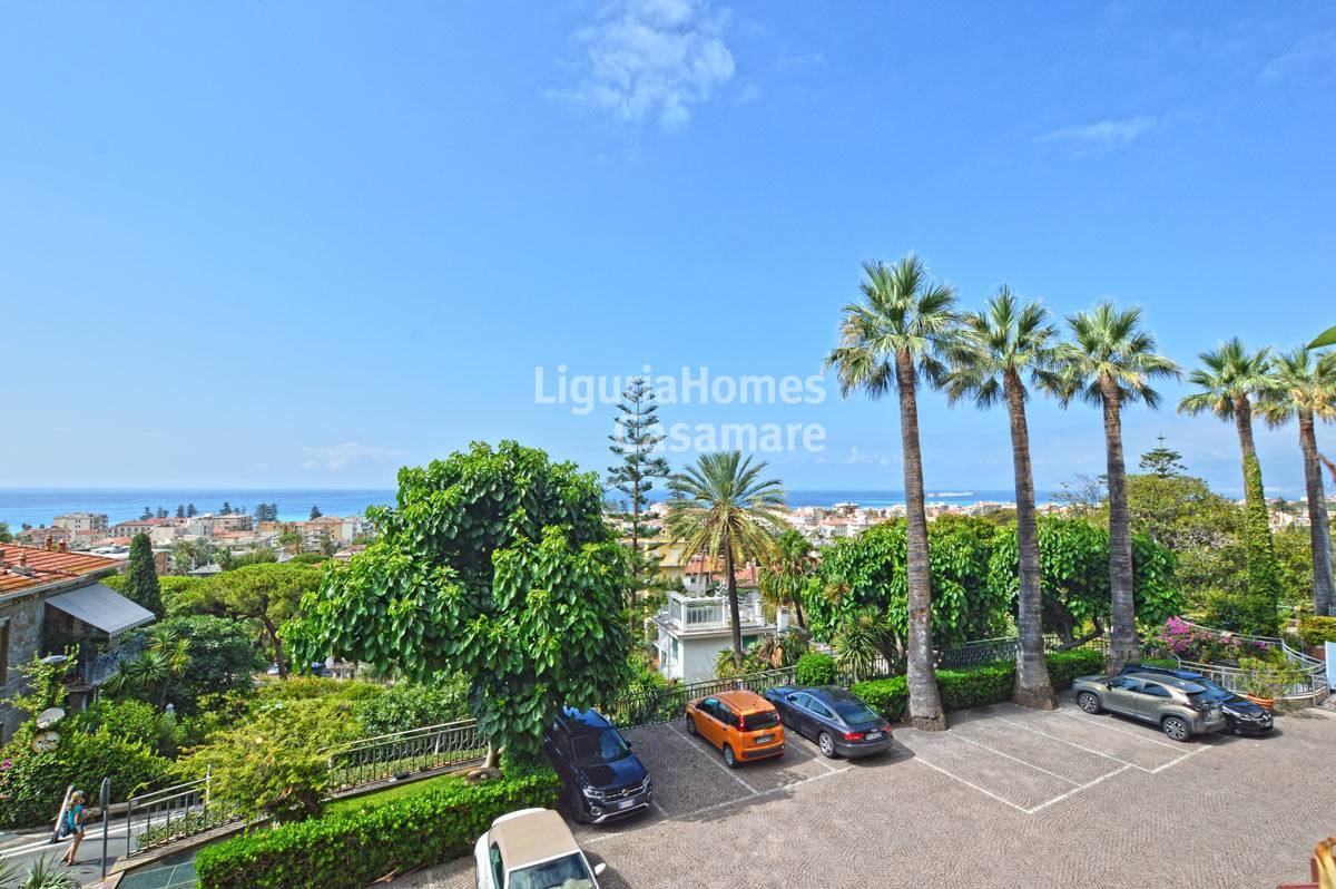 2 Bed Apartment, Via Virgilio, Bordighera — Photo 6 (Bordighera, Liguria)