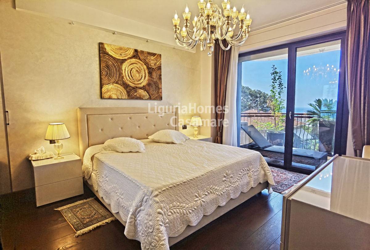 2 Bed Apartment, Via Virgilio, Bordighera — Photo 7 (Bordighera, Liguria)