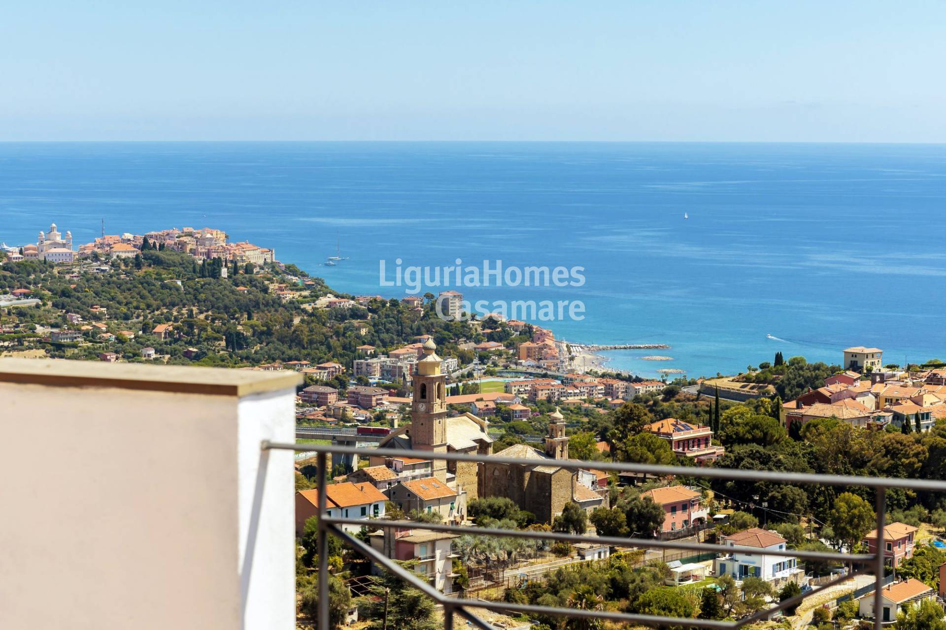 3 Bed Villa, Strada del Colle, Imperia — Photo 2 (Imperia, Liguria)