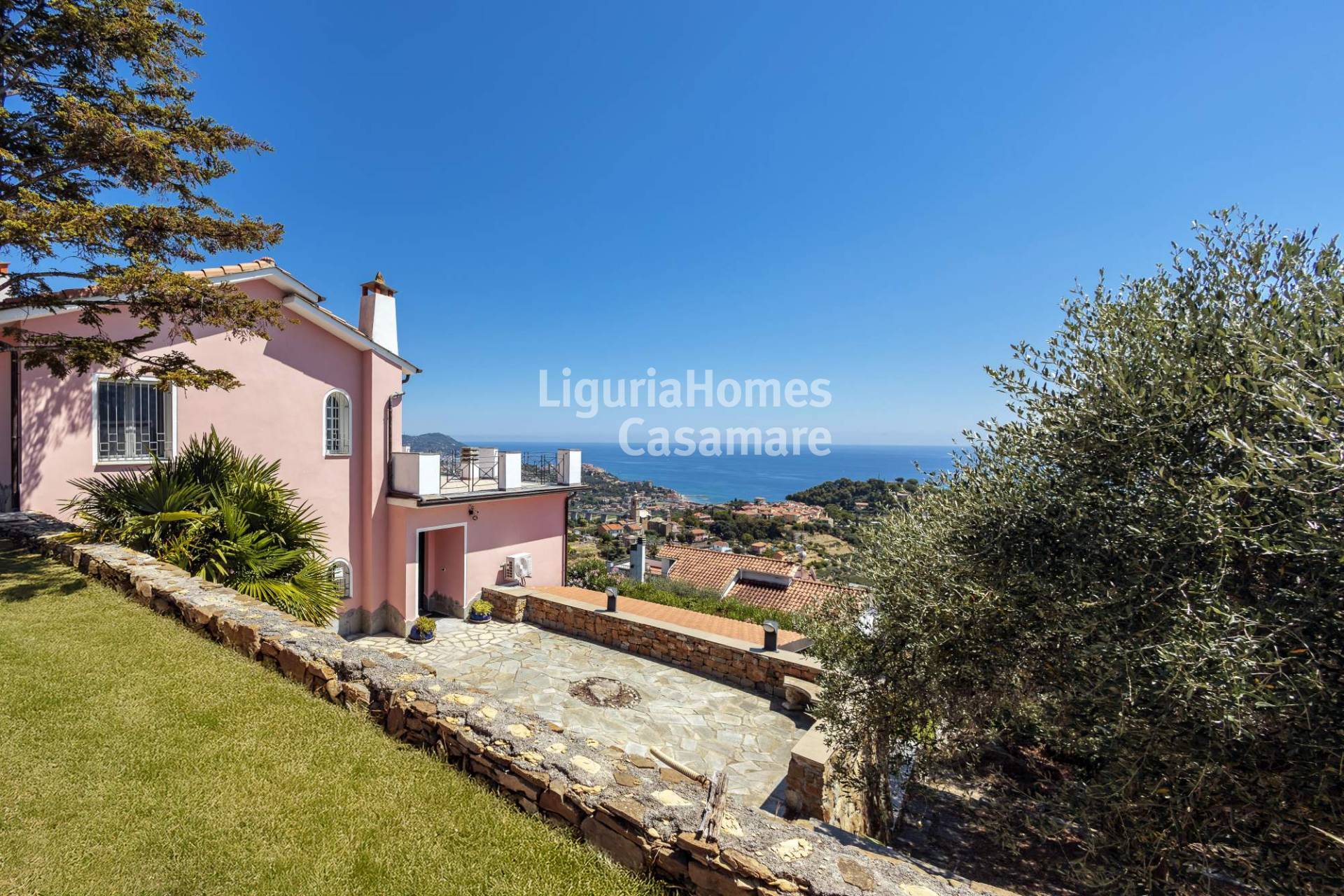 3 Bed Villa, Strada del Colle, Imperia — Photo 8 (Imperia, Liguria)