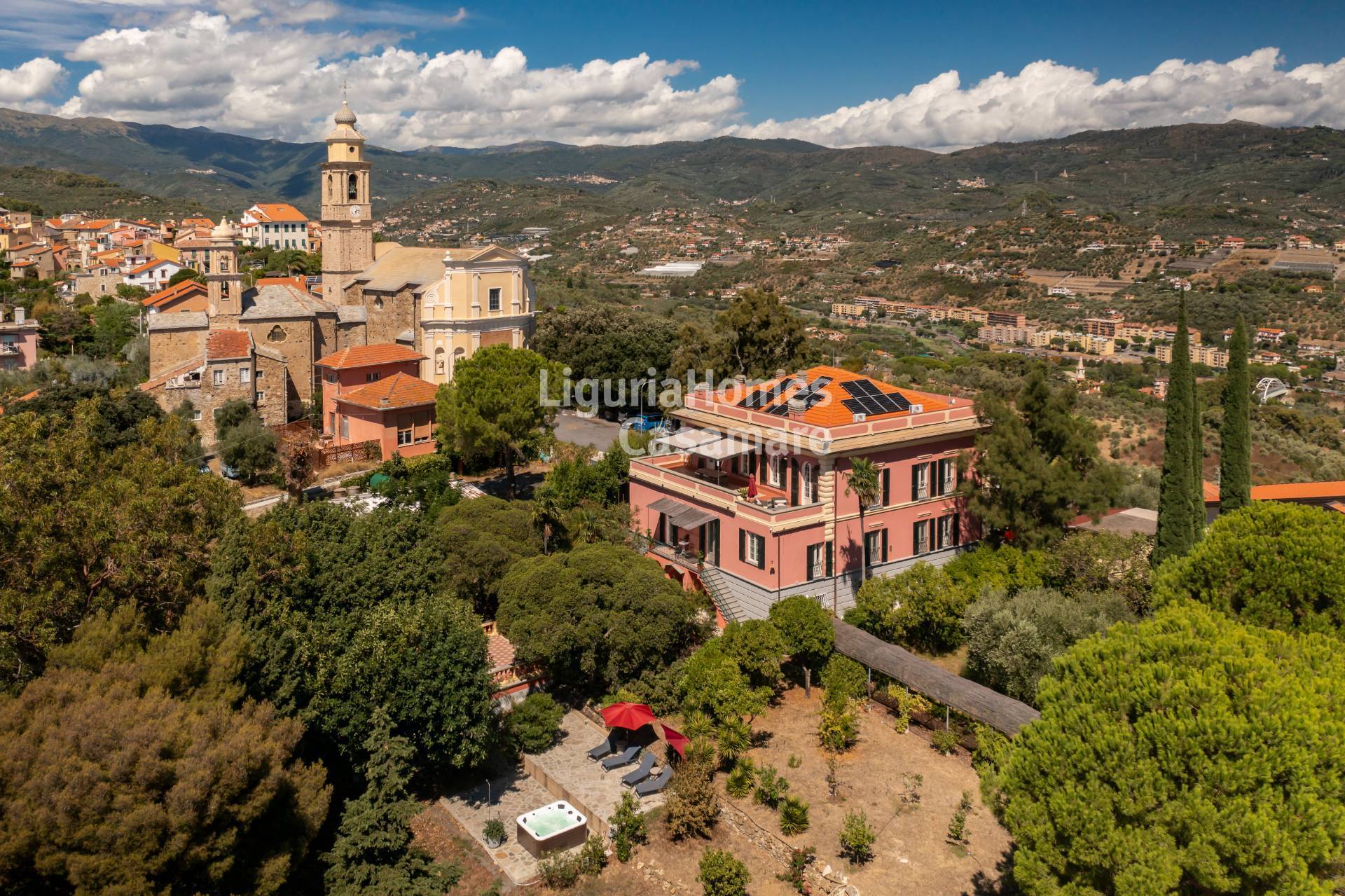 7 Bed Villa, Piazza Rita Saglietto, Imperia — Photo 1 (Imperia, Liguria)