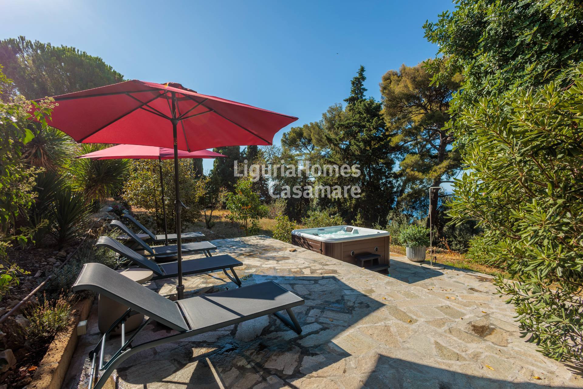 7 Bed Villa, Piazza Rita Saglietto, Imperia — Photo 8 (Imperia, Liguria)