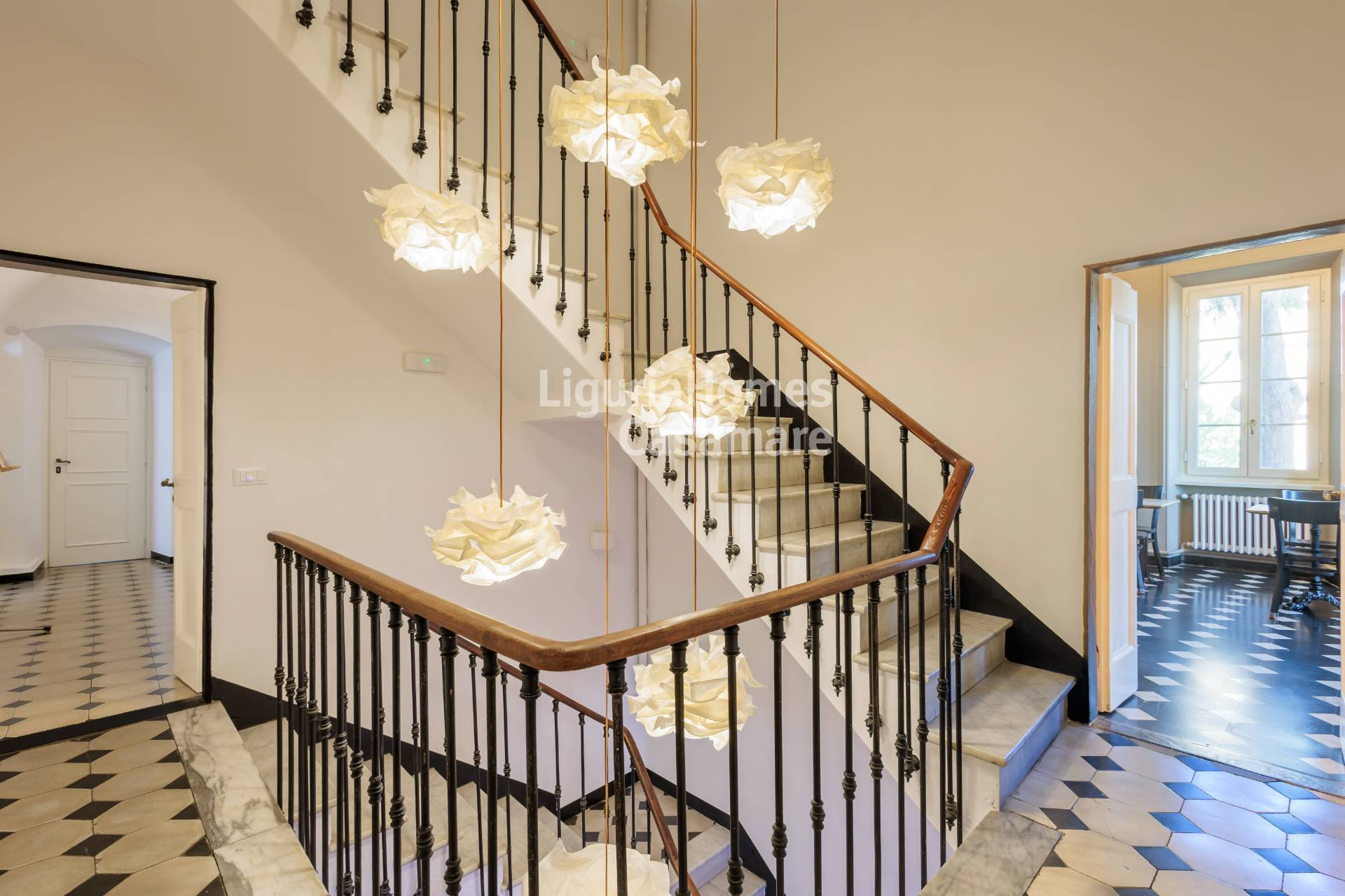 7 Bed Villa, Piazza Rita Saglietto, Imperia — Photo 9 (Imperia, Liguria)