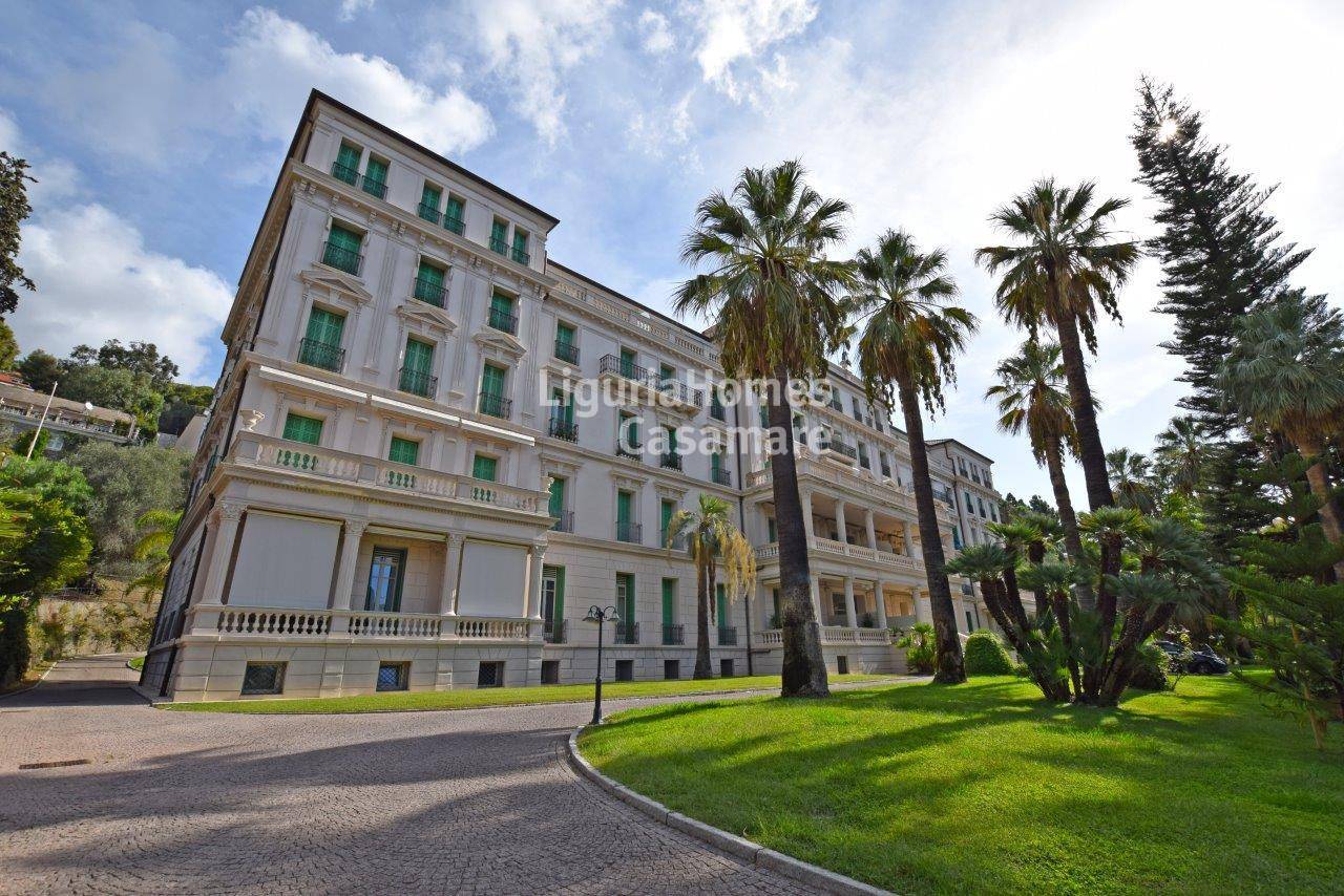 2 Bed Penthouse Apartment, Corso Regina Margherita, Ospedaletti — Photo 3 (Ospedaletti, Liguria)