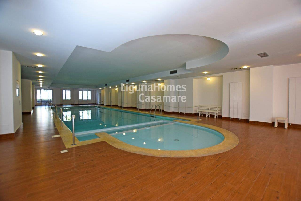 2 Bed Penthouse Apartment, Corso Regina Margherita, Ospedaletti — Photo 9 (Ospedaletti, Liguria)