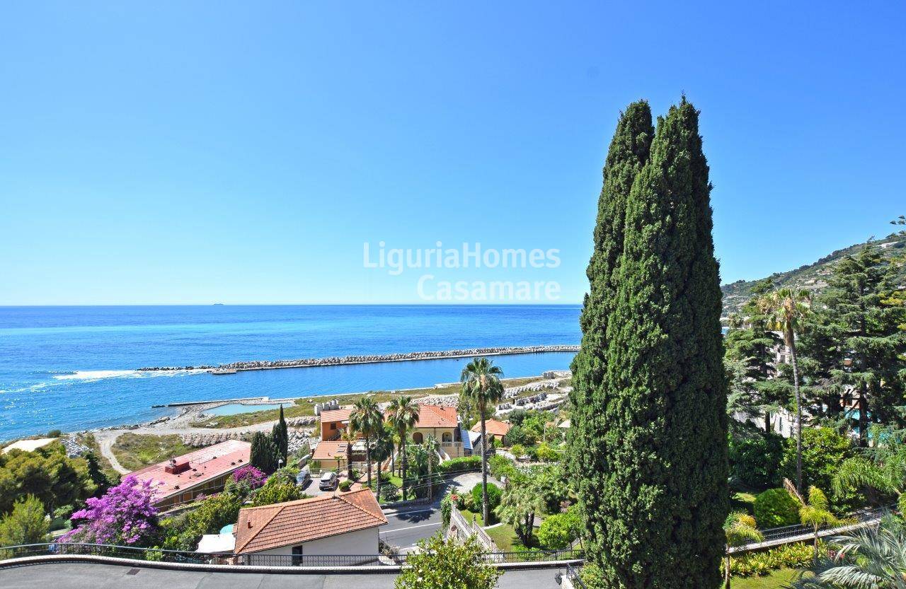 2 Bed Apartment, Via Aurelia Ponente, Ospedaletti — Photo 2 (Ospedaletti, Liguria)