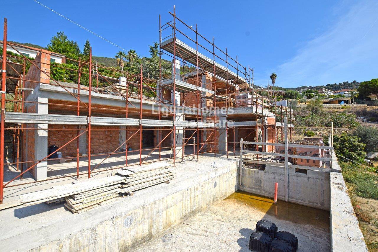 3 Bed Villa, Strada Valdirodi, Ospedaletti — Photo 4 (Ospedaletti, Liguria)