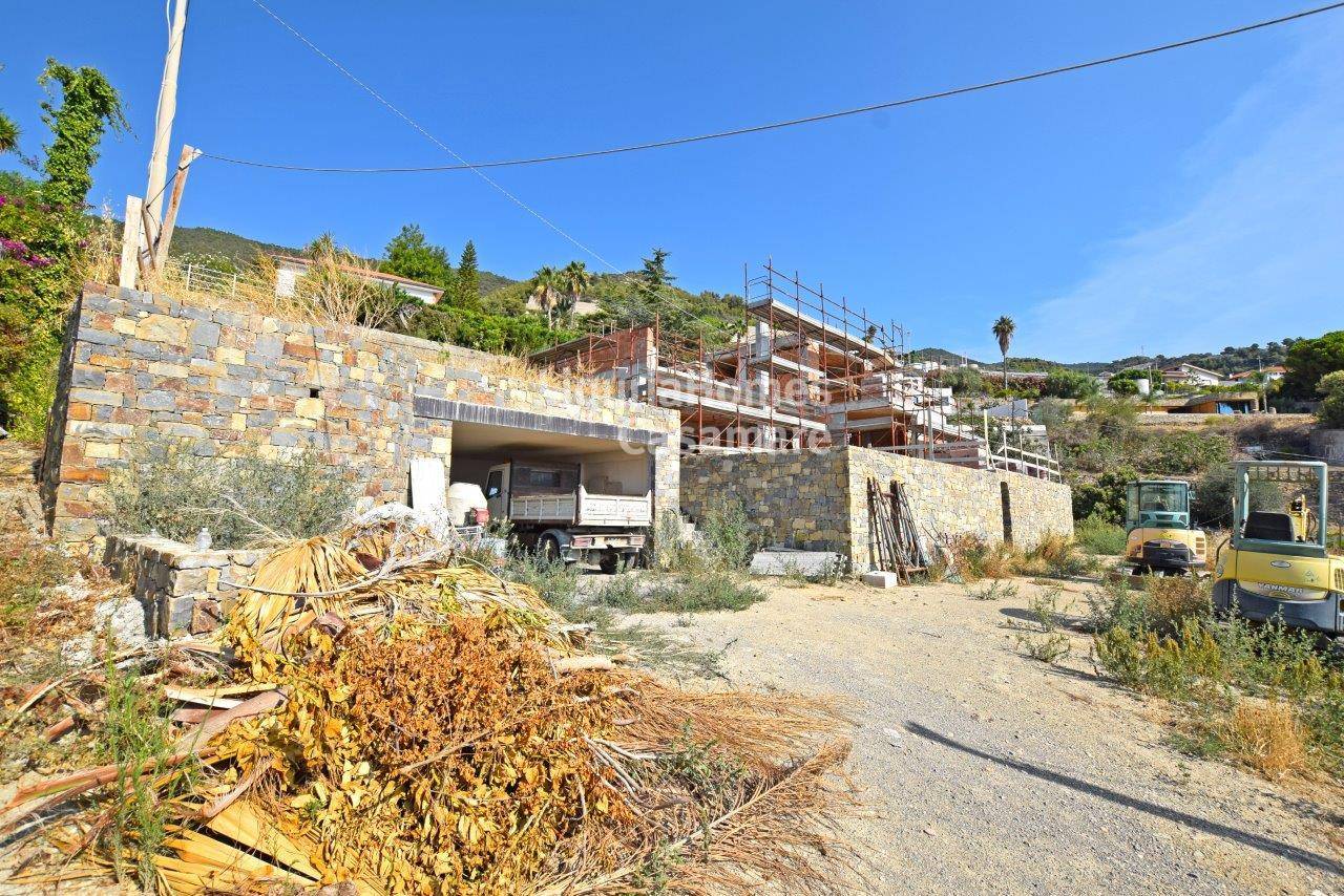 3 Bed Villa, Strada Valdirodi, Ospedaletti — Photo 9 (Ospedaletti, Liguria)