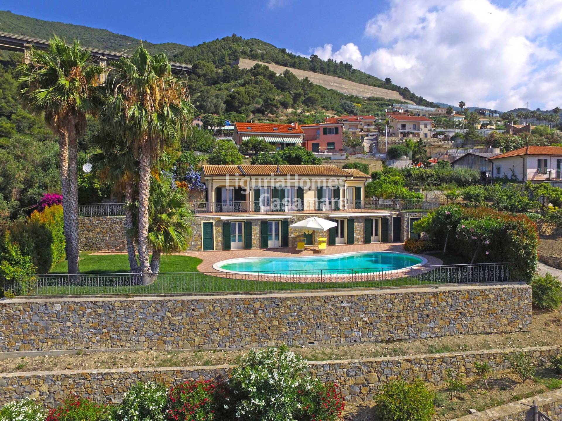 7 Bed Villa, Strada Termini, Ospedaletti — Photo 2 (Ospedaletti, Liguria)