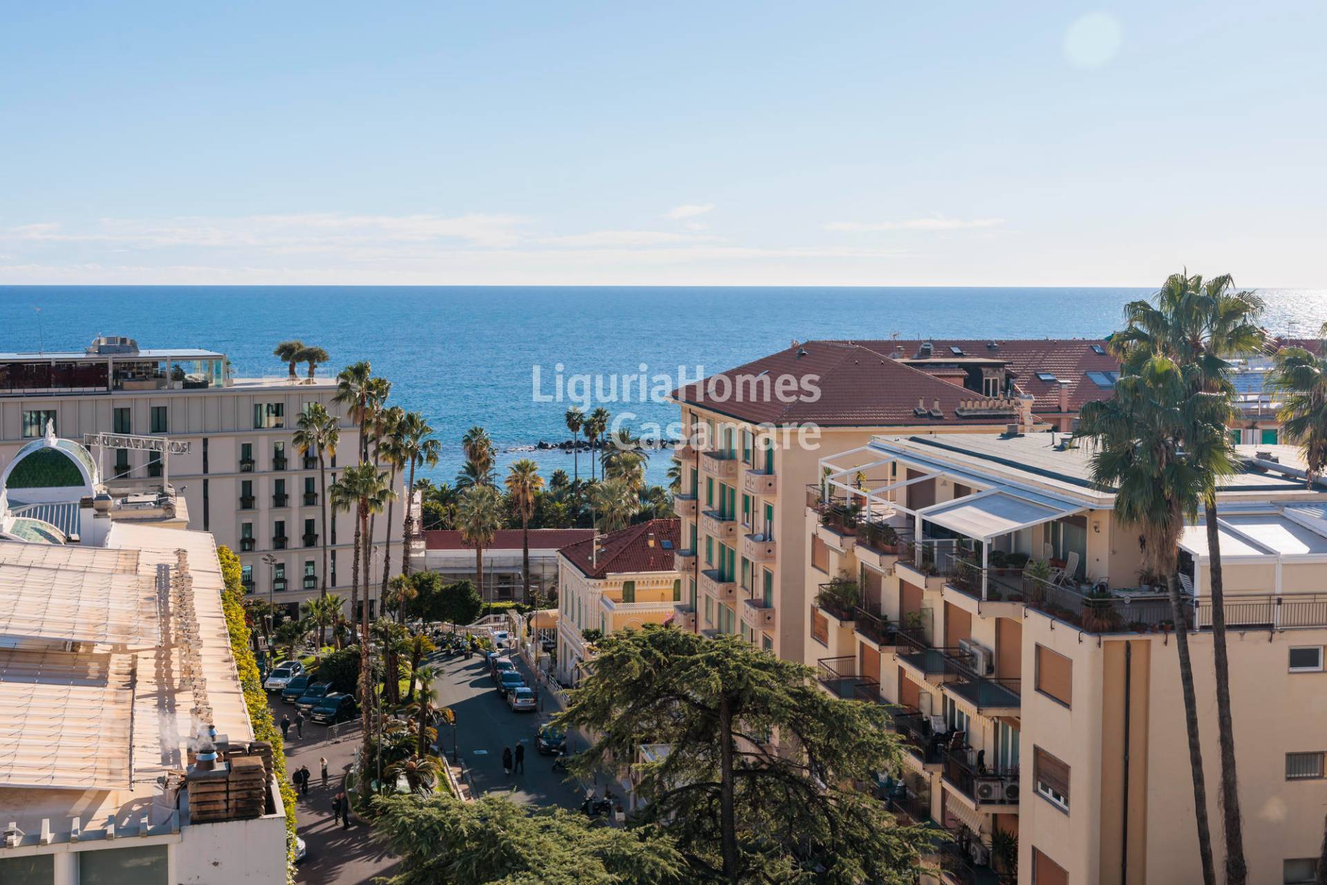 3 Bed Sea-View Apartment by the Casino, Via Asquasciati, Sanremo
