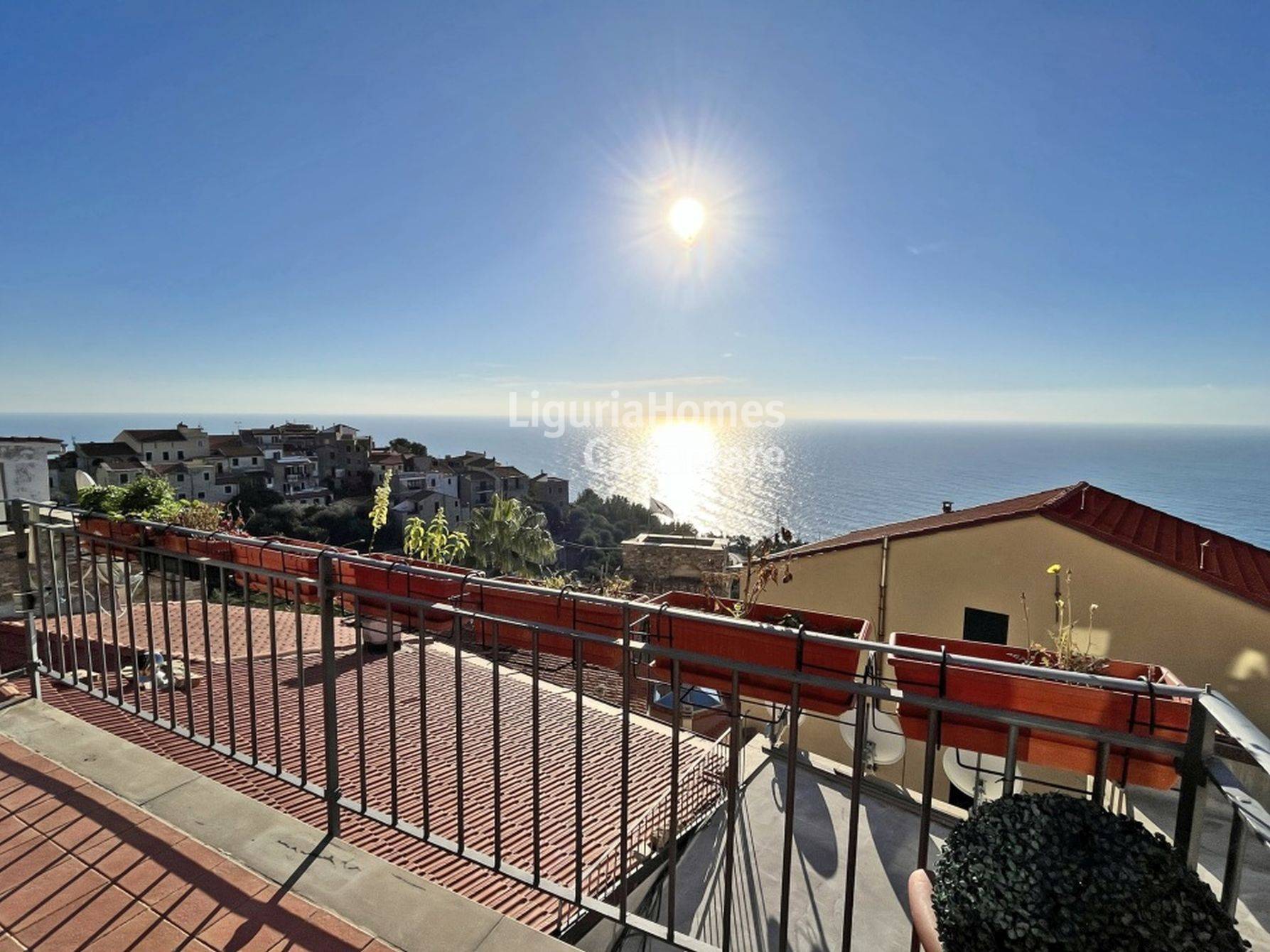 1 Bed Townhouse, Via Pancaldo, Cipressa — Photo 9 (Cipressa, Liguria)