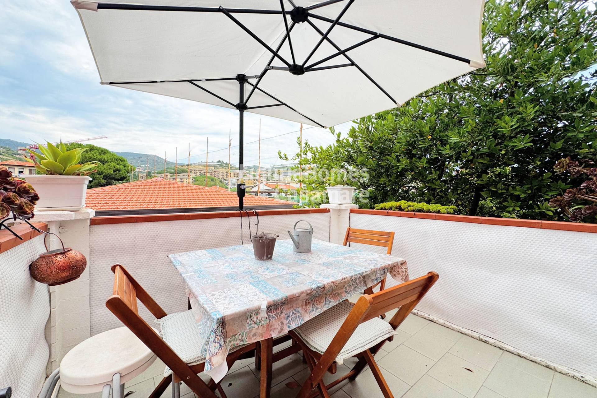 2 Bed Apartment, Via Nino Bixio, Riva Ligure — Photo 5 (Riva Ligure, Liguria)