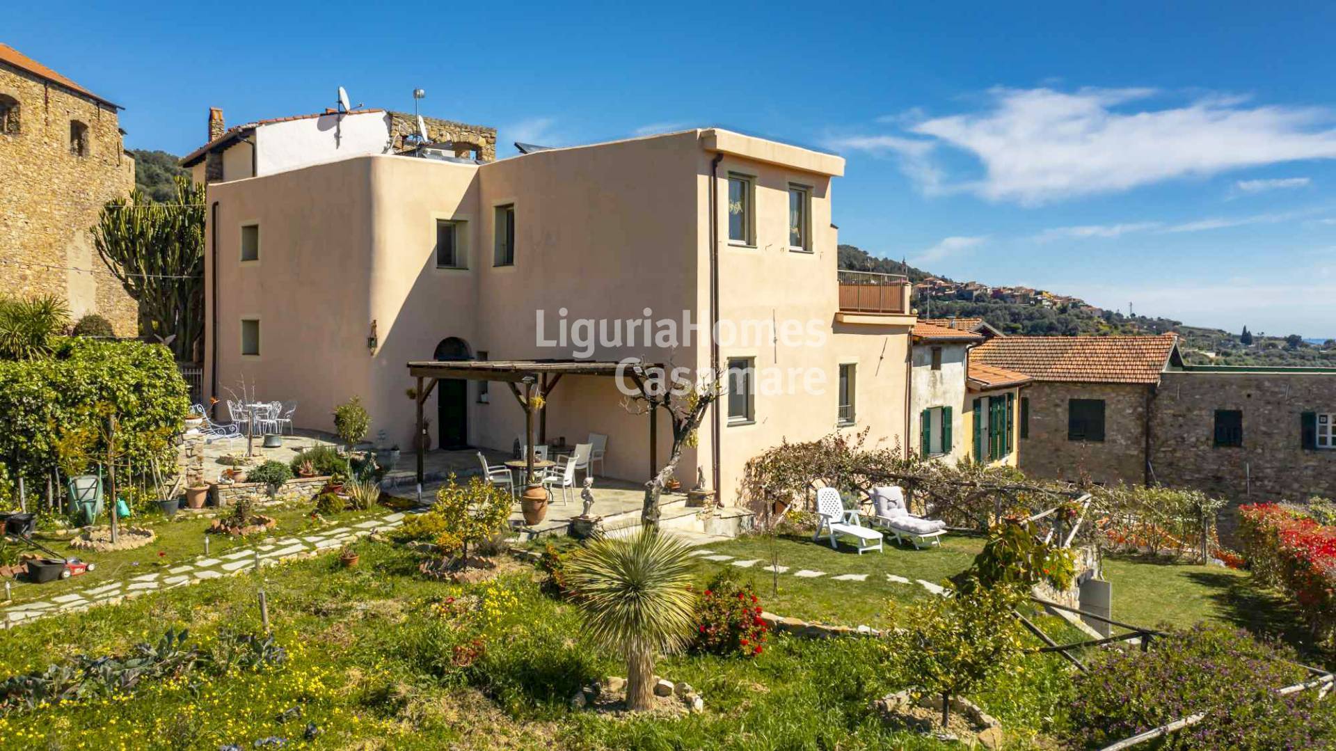 4 Bed Villa, Via Anfossi, Pompeiana — Photo 3 (Pompeiana, Liguria)