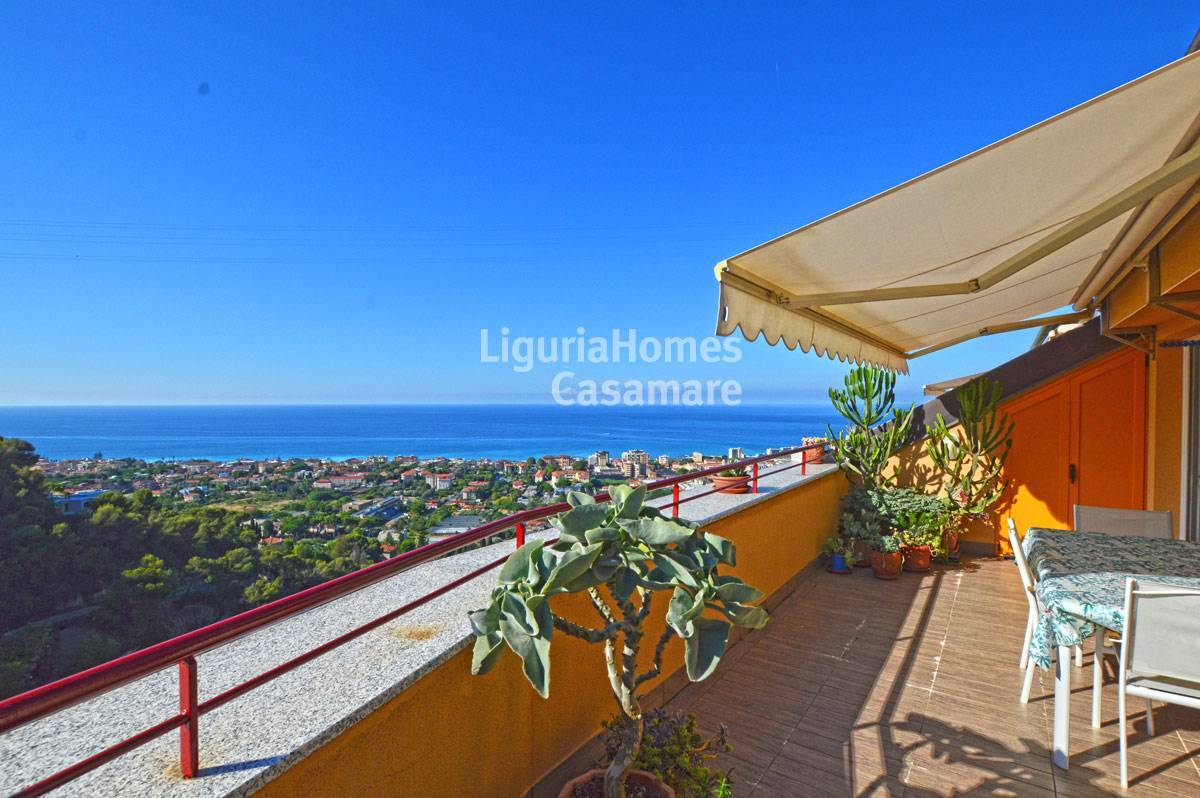 2 Bed Penthouse Apartment, Via Privata Bellavista, Vallecrosia — Photo 1 (Vallecrosia, Liguria)