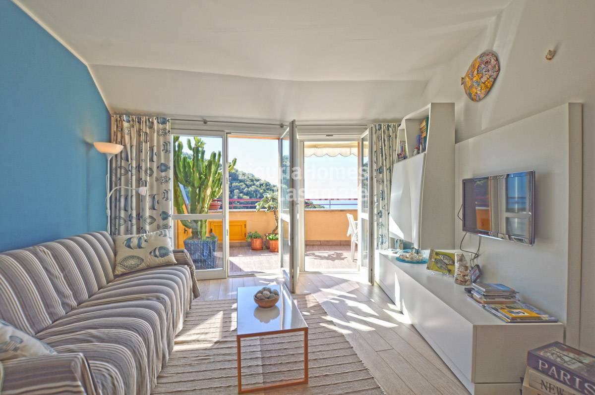 2 Bed Penthouse Apartment, Via Privata Bellavista, Vallecrosia — Photo 2 (Vallecrosia, Liguria)