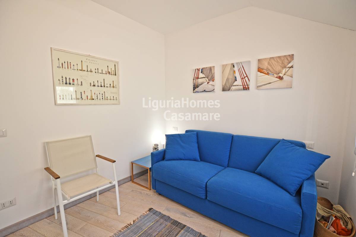 2 Bed Penthouse Apartment, Via Privata Bellavista, Vallecrosia — Photo 9 (Vallecrosia, Liguria)