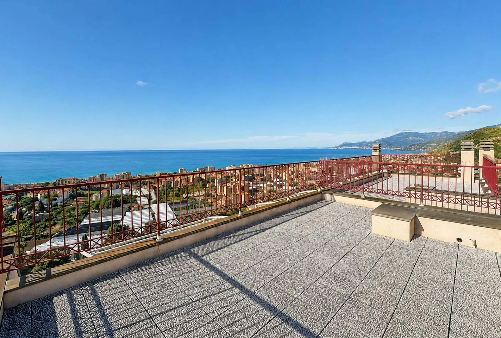 2 Bed Penthouse Apartment, Via Privata Bellavista, Vallecrosia — Photo 9 (Vallecrosia, Liguria)