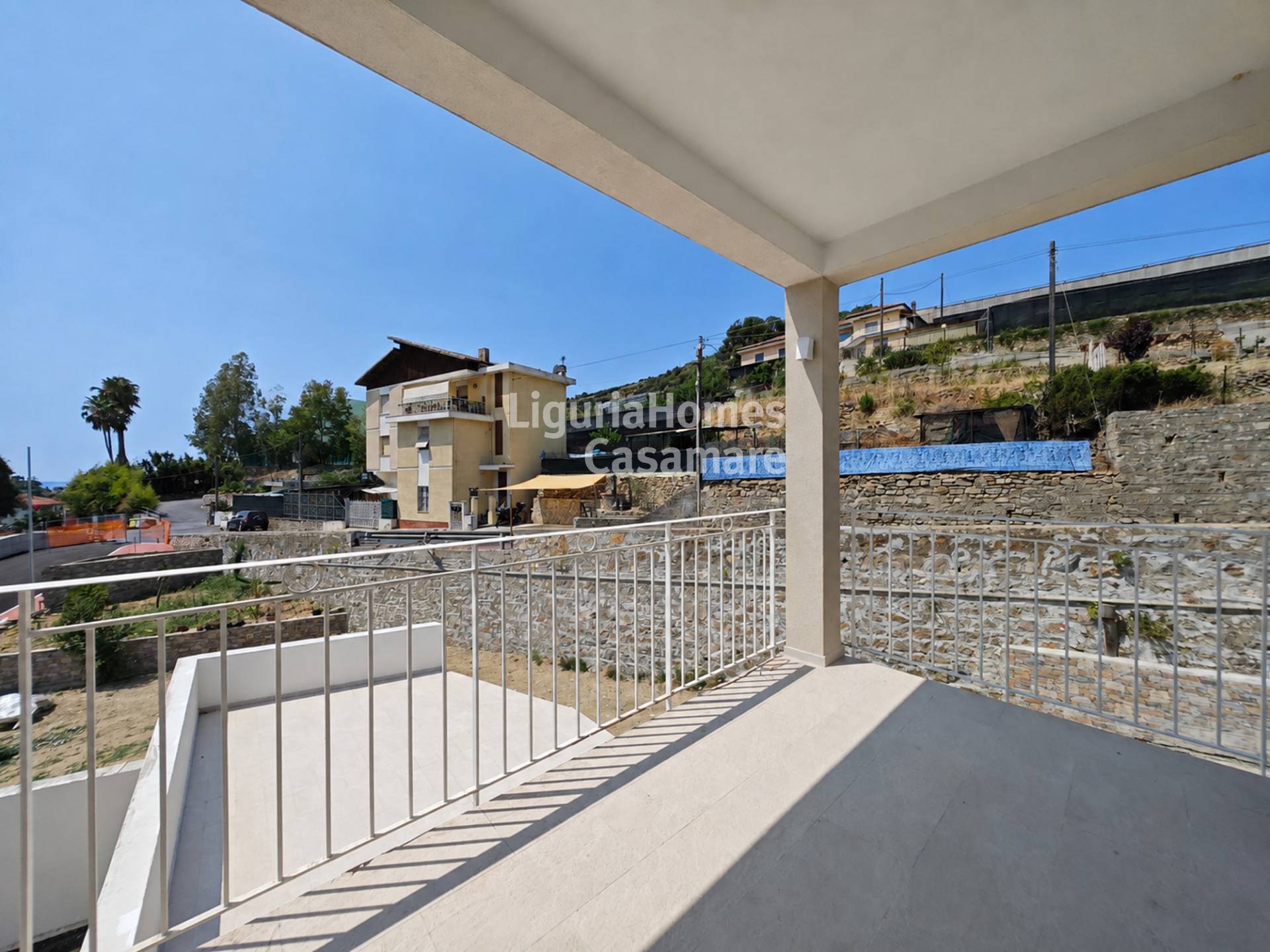 2 Bed Penthouse Apartment, Via Privata Bellavista, Vallecrosia — Photo 14 (Vallecrosia, Liguria)