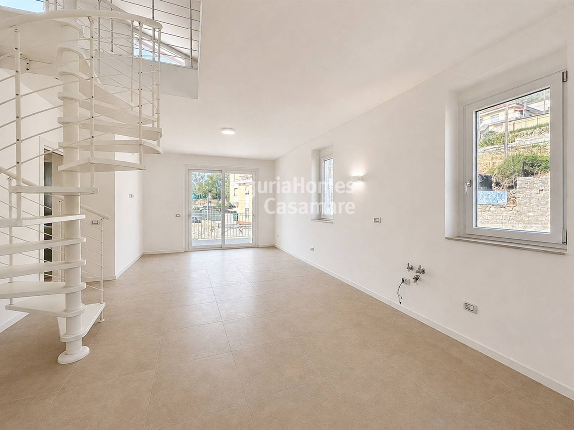 2 Bed Penthouse Apartment, Via Privata Bellavista, Vallecrosia — Photo 15 (Vallecrosia, Liguria)