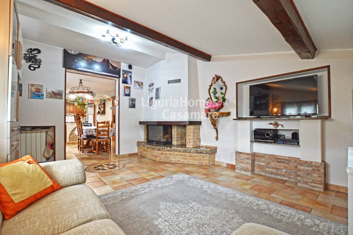 2 Bed Hillside Villa with Summer Kitchen, Località Orià, Soldano