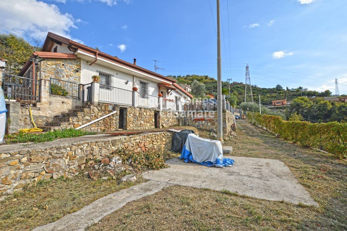 2 Bed Villa, Località Orià, Soldano — Photo 3 (Soldano, Liguria)
